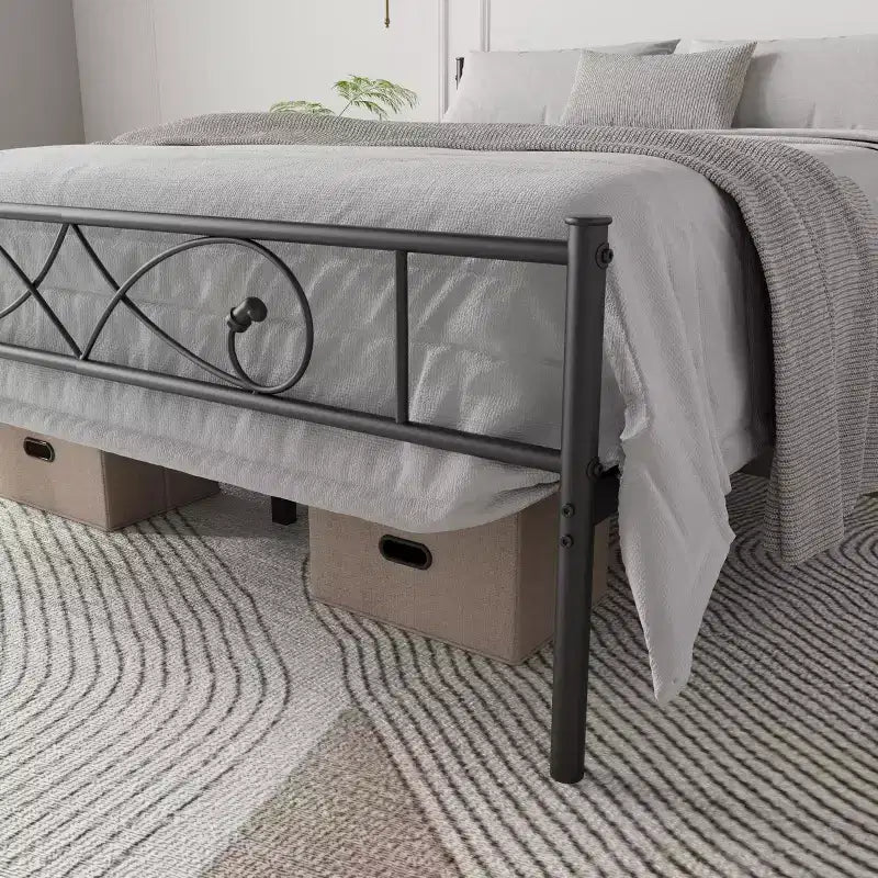 Black Metal Platform Bed Frame with Fist Design - Full / Queen / King, 1-Person